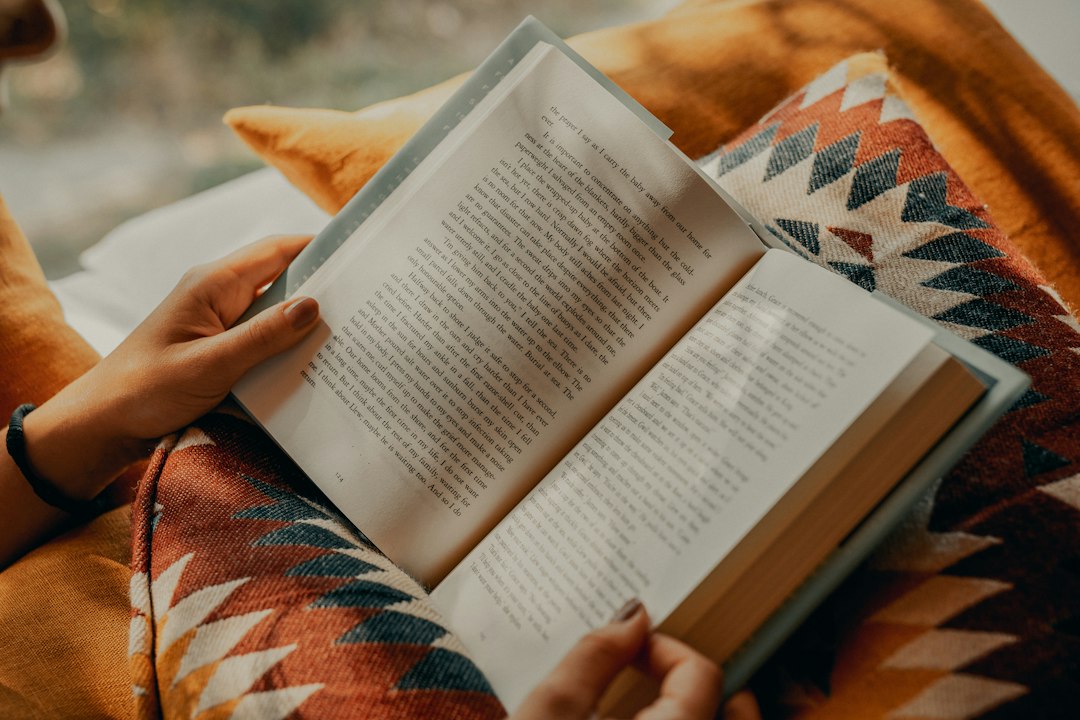 Jugendbücher 2026: 6 echte Neuerscheinungen für Teenager